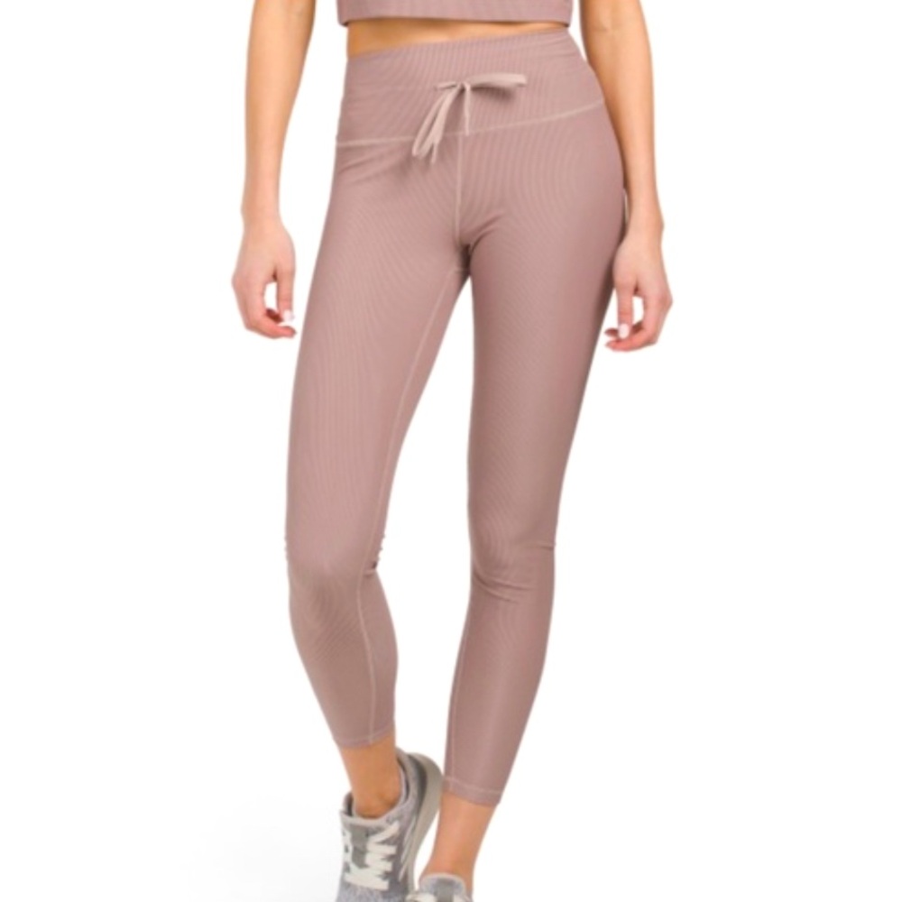 Greyson Clothiers NWT Cleo Ribbed Leggings with Drawstring in Fawn